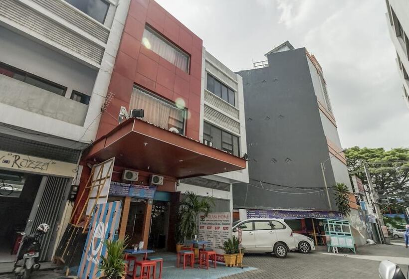 Пансион Reddoorz Plus @ Hertasning Area