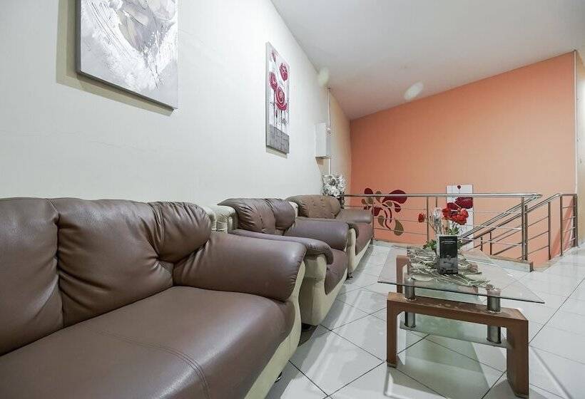 Пансион Reddoorz Plus @ Hertasning Area