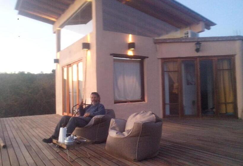 بنسيون Refugio: El Llamado