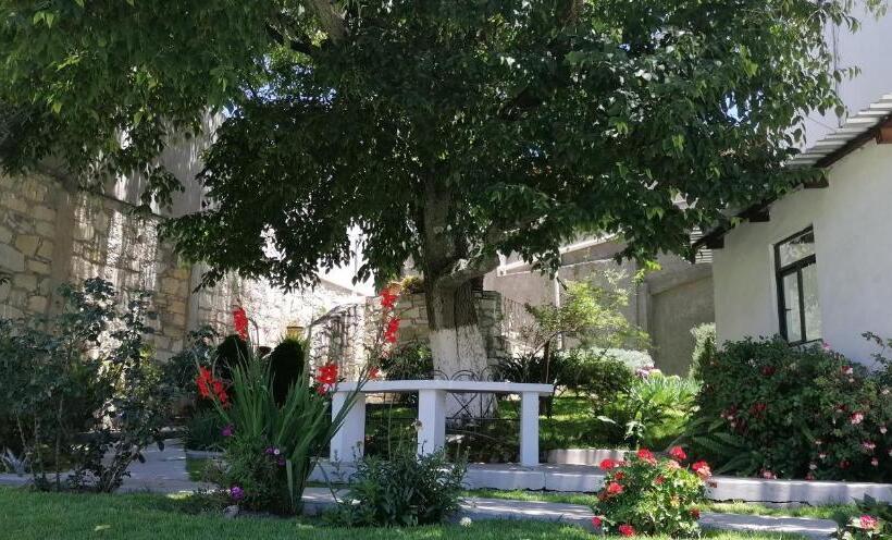 Отель Casa Lupita