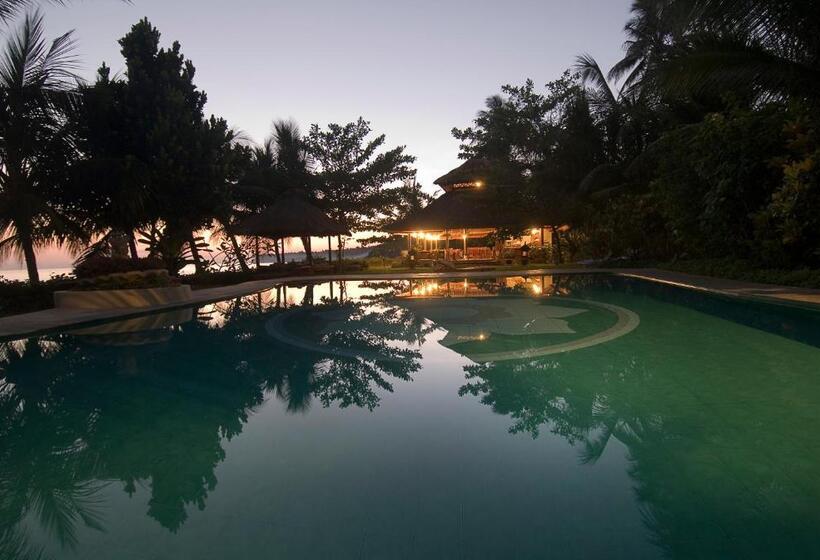 בית מלון כפרי Gaia Oasis Beach Resort