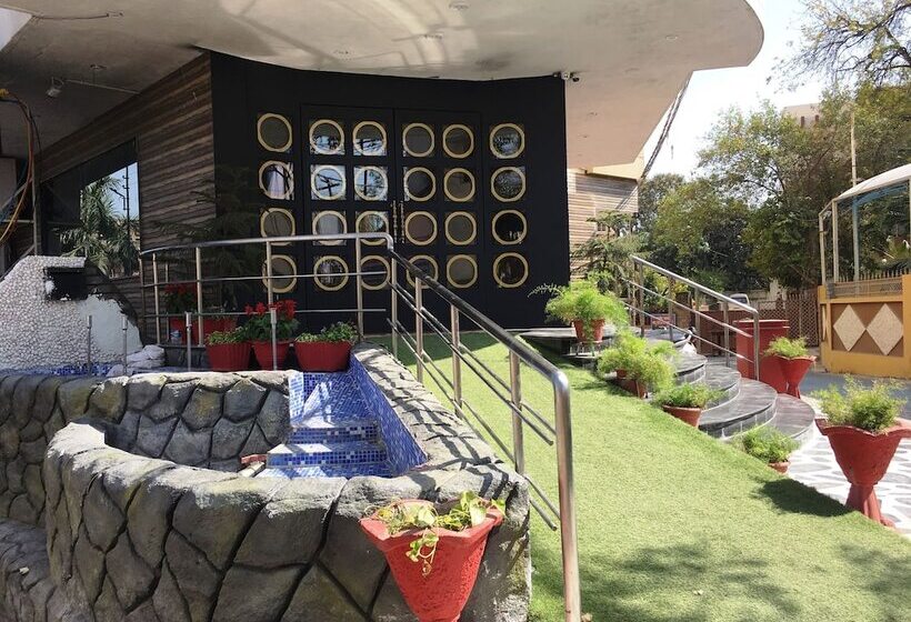 בית מלון כפרי K3 Club Residency