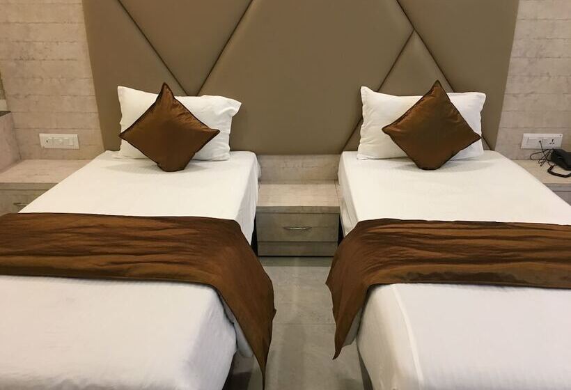 בית מלון כפרי K3 Club Residency