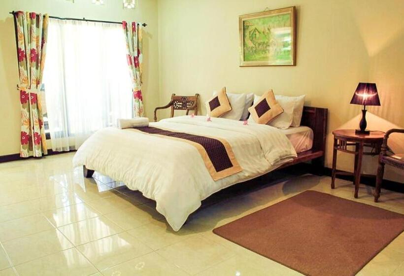 酒店 Pendopo 45 Resort