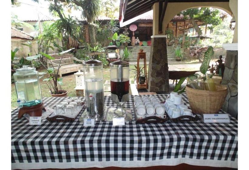 酒店 Pendopo 45 Resort