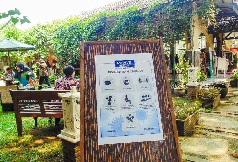 酒店 Pendopo 45 Resort