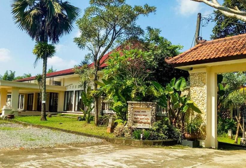 酒店 Pendopo 45 Resort