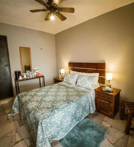 Отель Camino De Allende