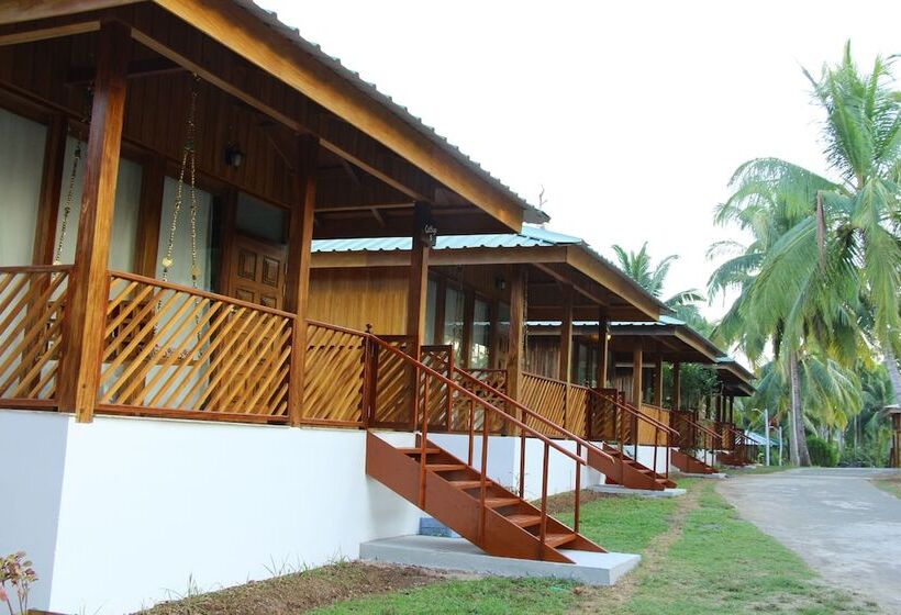 فندق Rainforest Resort