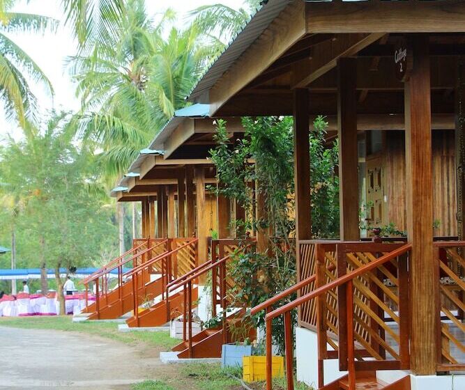 فندق Rainforest Resort