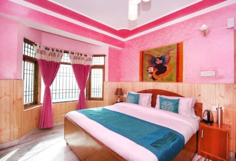 هتل Hill View Cottage