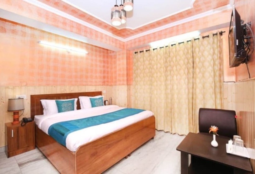 هتل Hill View Cottage