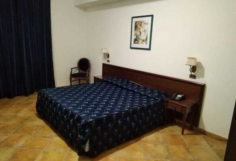 Отель Villa Giulia   Enna