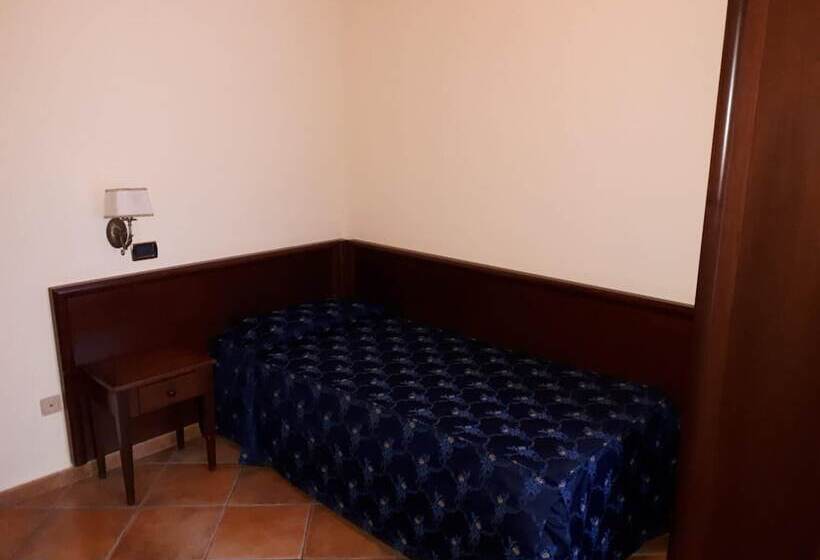 Отель Villa Giulia   Enna