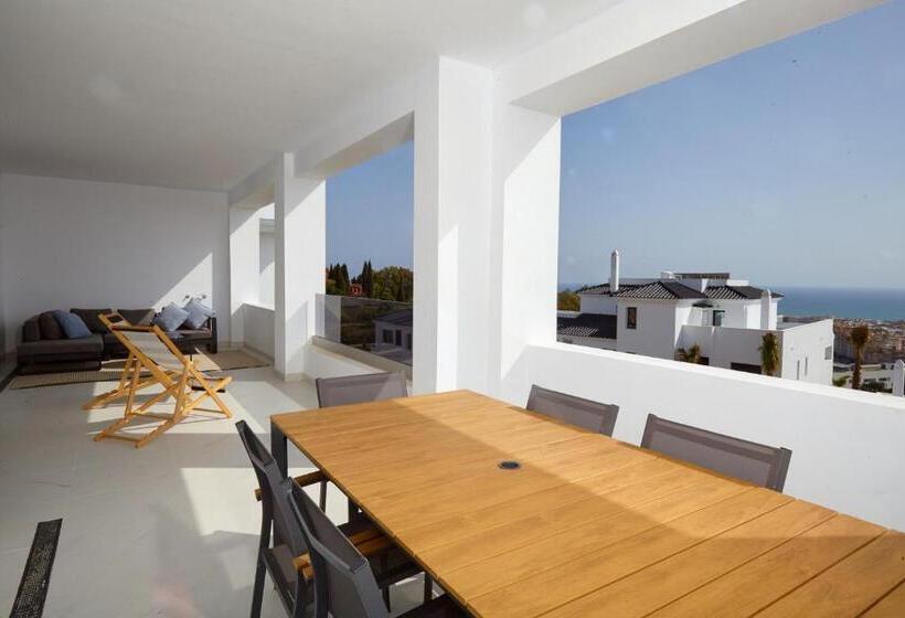 リゾートホテル Estepona Holiday Hills