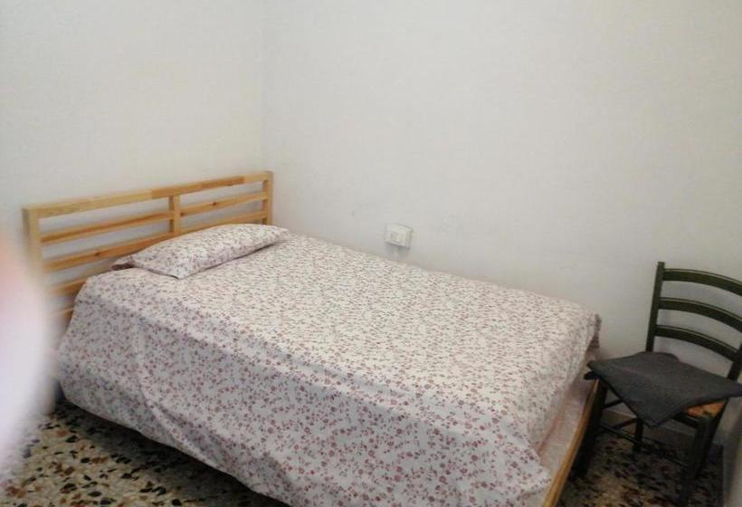 호스텔 Affittacamere Fiore