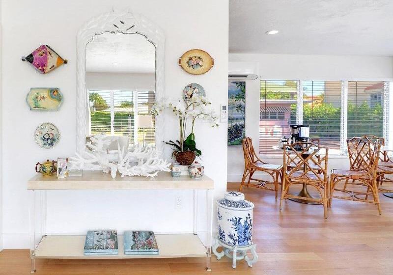 فندق صغير The Gondolier Inn