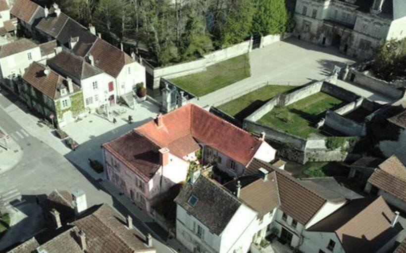 צימר La Virgule De Tanlay