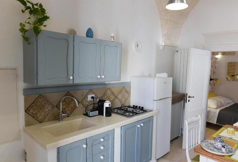 פנסיון Casa Mida   Guest House