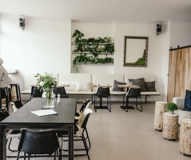 Wake Up Wellness Hostel