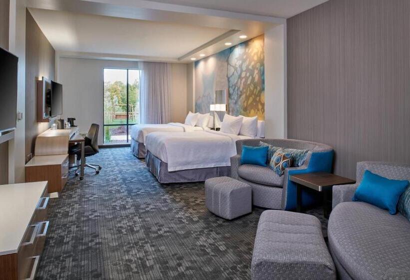 فندق Courtyard By Marriott Petoskey At Victories Square