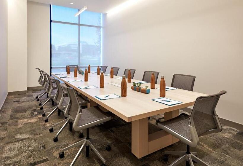 هتل Element Santa Clara