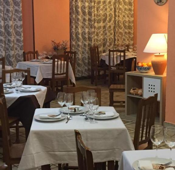 호텔 Hostal Asador La Montaña