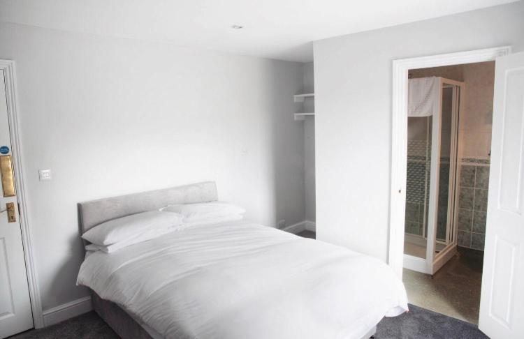 בית מלון כפרי The Golden Boar