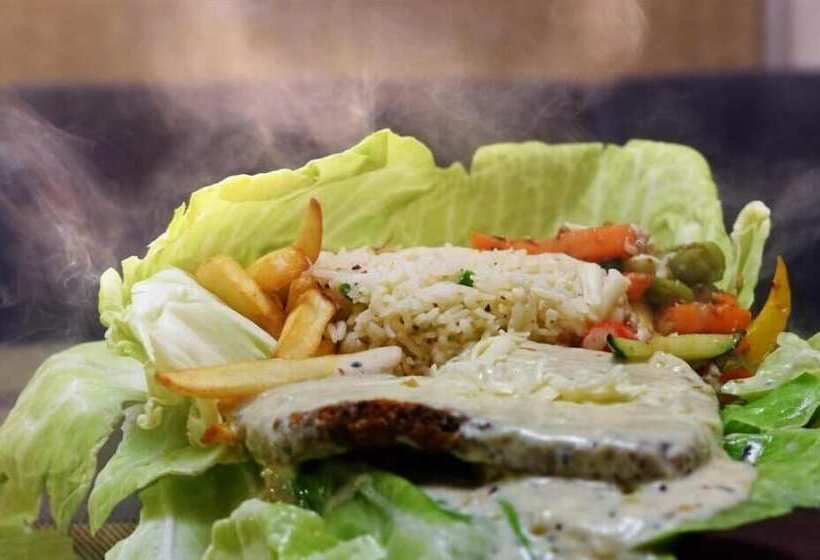 Udaan Olive Hotel & Spa Pelling