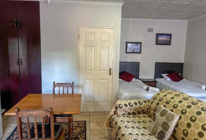 ペンション Amatola Mountain View