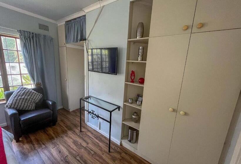 ペンション Amatola Mountain View