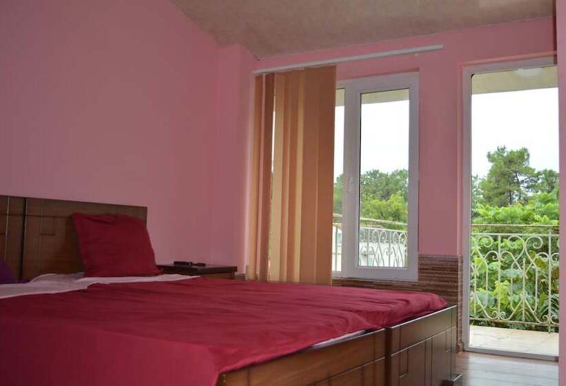 پانسیون Black Sea