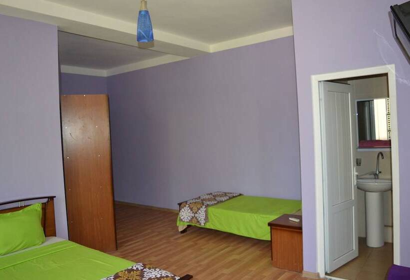 پانسیون Black Sea