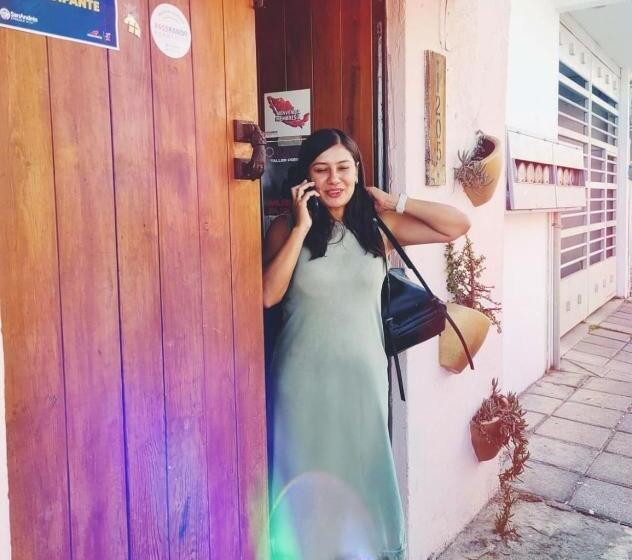 ペンション Hoja Santa Posada