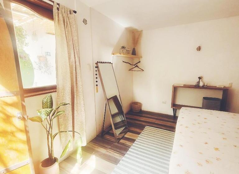 ペンション Hoja Santa Posada