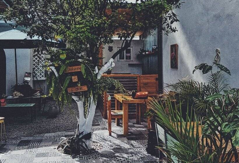 ペンション Hoja Santa Posada