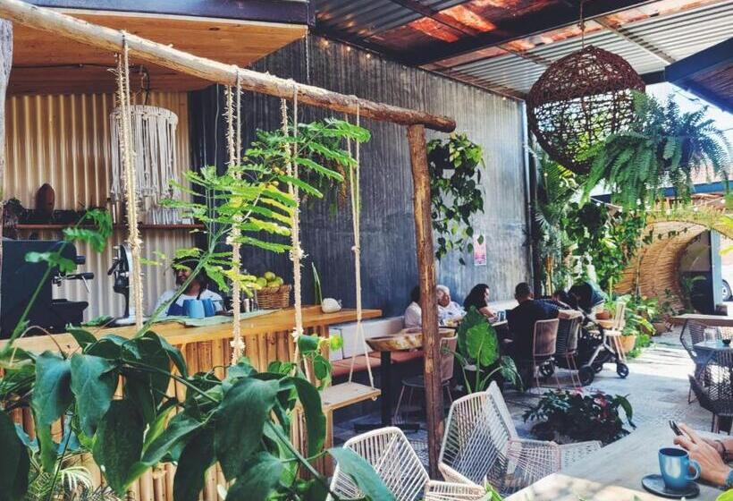 ペンション Hoja Santa Posada