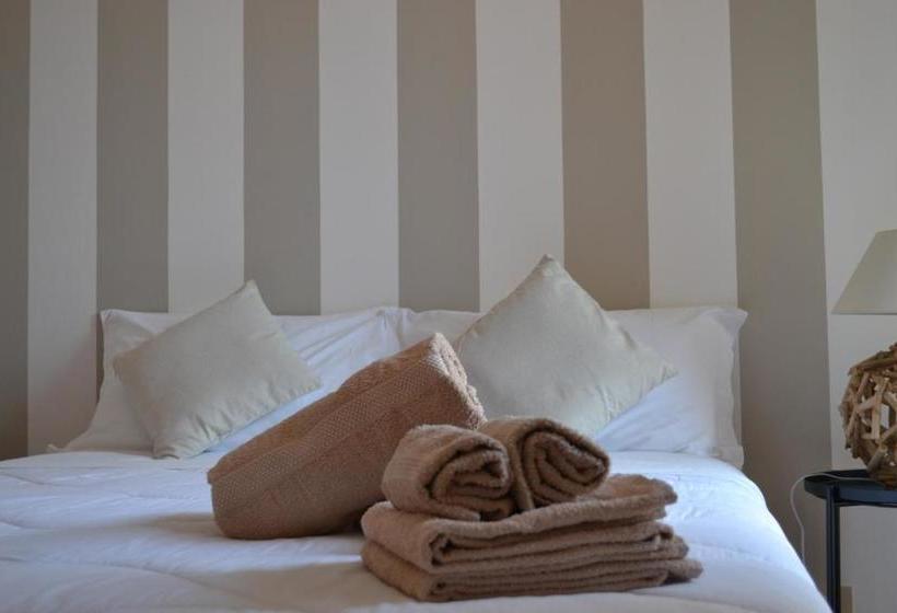 بنسيون Regis Rooms