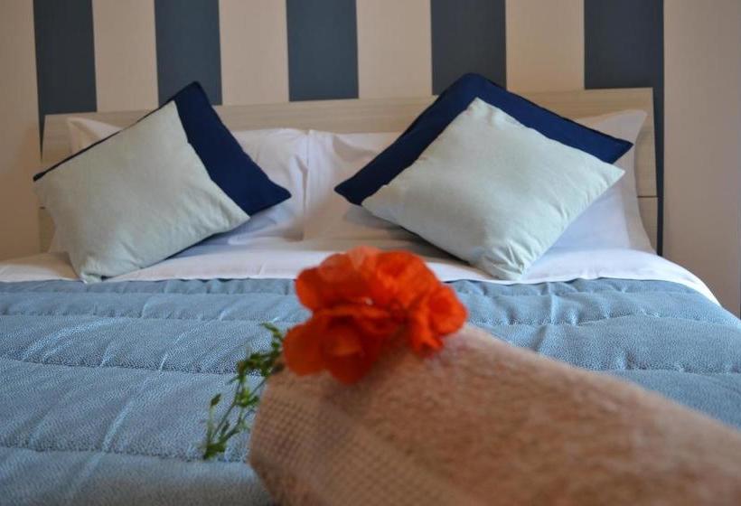 بنسيون Regis Rooms