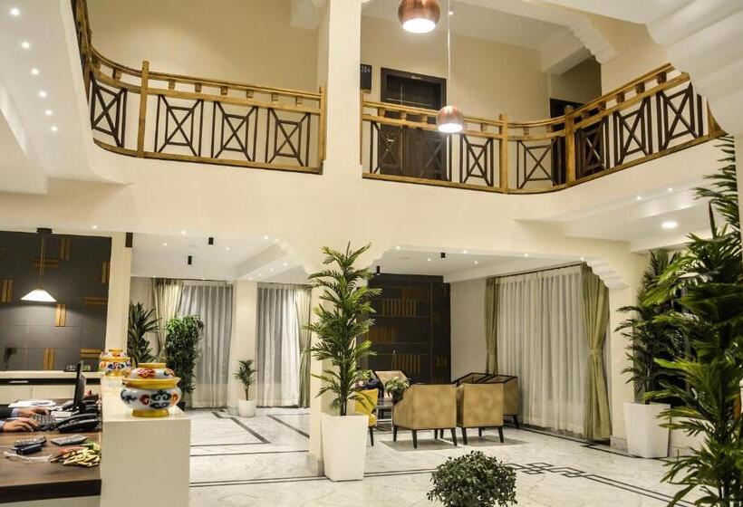 Udaan Olive Hotel & Spa Pelling