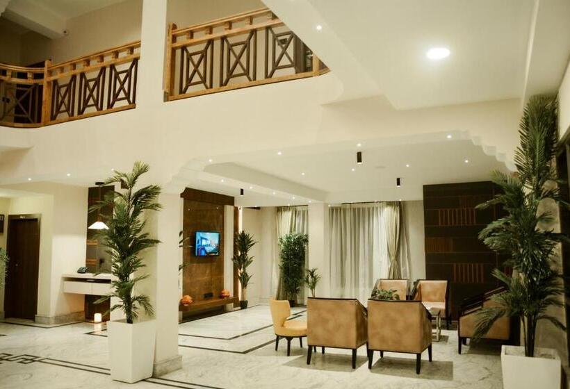 Udaan Olive Hotel & Spa Pelling