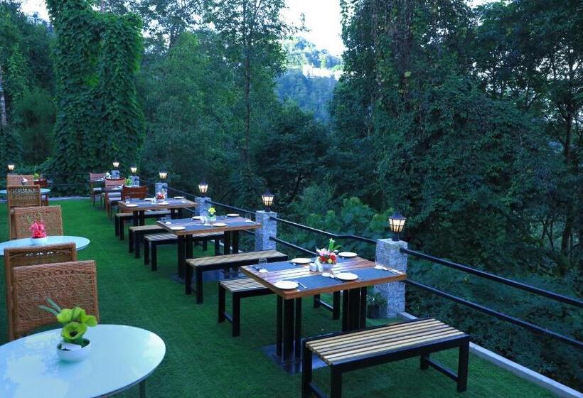 Udaan Olive Hotel & Spa Pelling