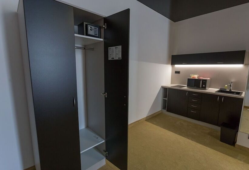 Apart Hotel Golden Apartments