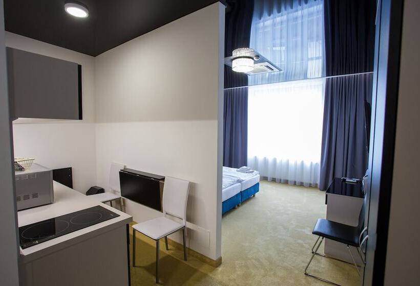 Apart Hotel Golden Apartments