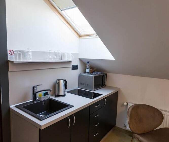 Apart Hotel Golden Apartments