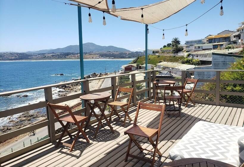 مبيت وإفطار Bahía Luz Hostal