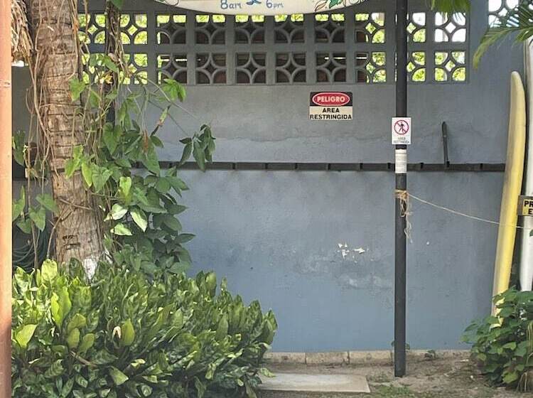 مبيت وإفطار San Carlos Surf Resort & Eco Lodge