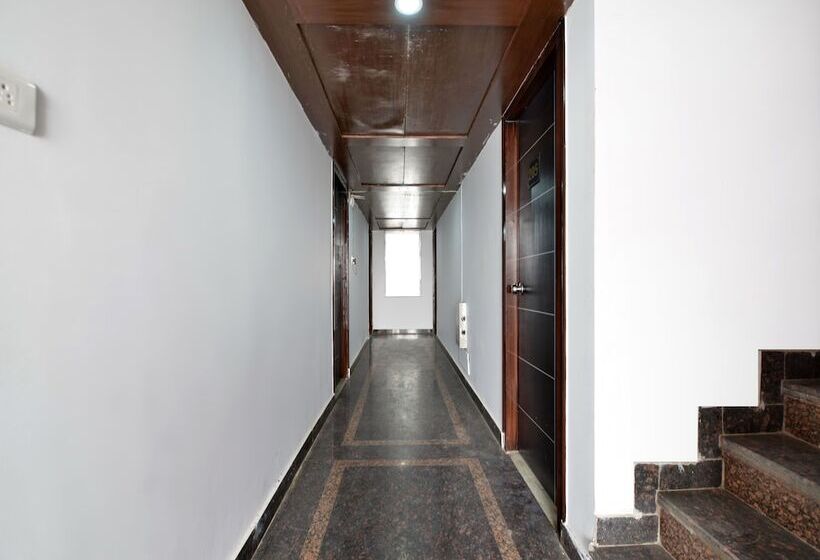 ホテル Collection O 8832  Jaipur Classic