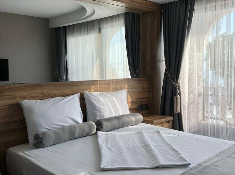 ホテル Grand Vuslat Erdek