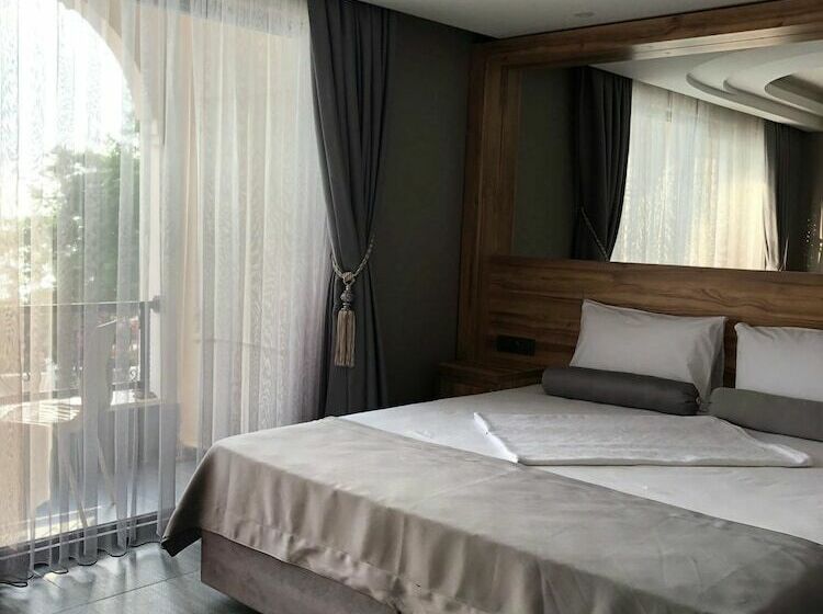 ホテル Grand Vuslat Erdek